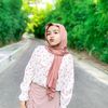 anggunbestari3