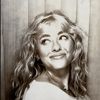 Tay Mayes Photos