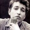 bobdylanholdingavape