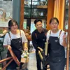 Anh chủ quán bắt quay tiktok