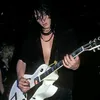 _izzy_stradlin_