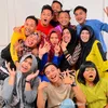FENS MAMA LELA TIM