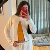 essie_essie