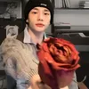 hyunjins_leftfoots