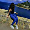 user1810316116907