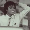 nullhex.bilingual.mj