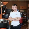 Lê Vũ-Nhà rang cà phê Đúng