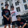 fans_f.m.a2