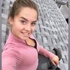 female_roofer