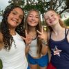 chloe__33772