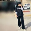 r__iiy7