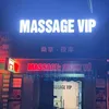 Cô chủ quán Massage Vip