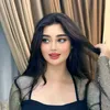 01_difrent_girl_10