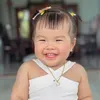 Em bé ham chơi