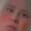geughs
