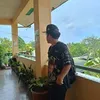 bh83j2