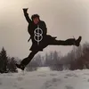 ^•^