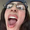 laura_abracadabra