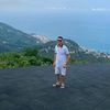 user8837353360983