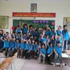 đụng là nhích