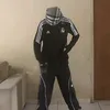 m_h_d010