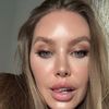 nicoleaniston127