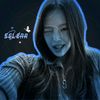 selena____blink