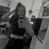 gretta_.loves.mon