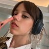 Jenna'nın kulaklığı 🎧