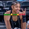 fans_angelreese5