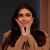 ❀