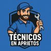 Técnicos en aprietos