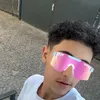 ali_09687