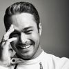 Taylor Kinney✅