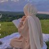 amira2577050273vus6