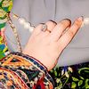 iram.hand.queen