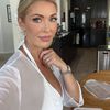 hollyhotwife474