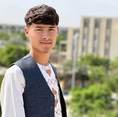 raeeysnikzad