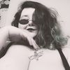 queenneonrose