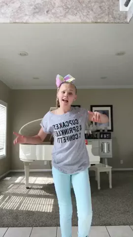 Love this song💕💕🦄🦄