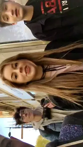 #Blooper of @ameliagething being all dramaticky. 😂😂😂 #AThousandMiles @houssein @stangerards