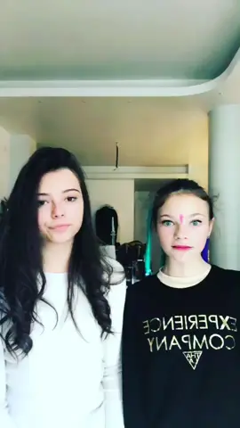 COMPLIMENTI ALLA MIA PICCOLA CHE È ARRIVATA 2 A UNA GARA DI DANZA!!! @veronicagaggero