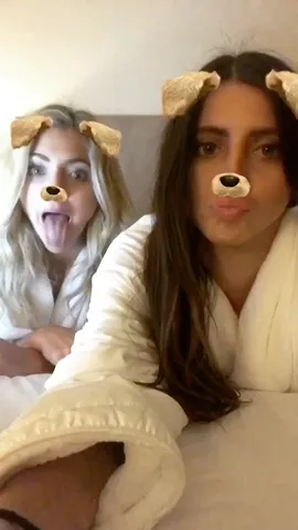 Sleepovers in Ojai with the bestie @5oclocksunday #NationalGirlfriendDay 😂😍 #WheresBae or Baes!