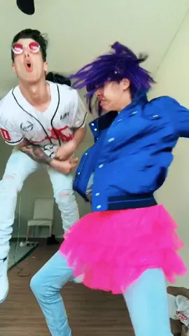That's what HE GETS BY PUNCHING JAY😤😂 -Jayceline 💅🏼 @gilmhercroes