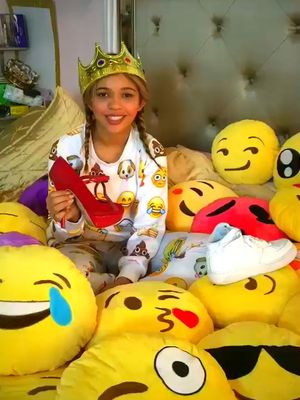 👑👠👟@kiyahkk #EmojiChallenge😍#Sing❣#RiverBleu🌊