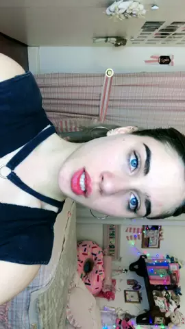 #EyesWar