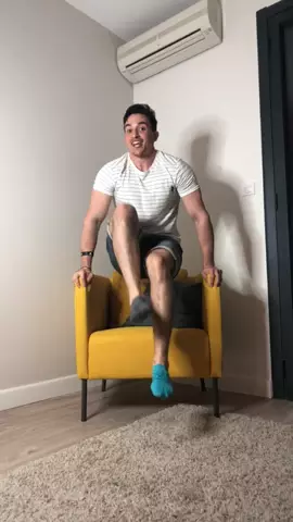 Gainage ! Lancez-moi vos défis sportifs avec le #musicallysportchallenge ! BOUM !
