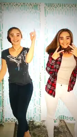leaving for Playlist tm!!!😍😍 SOOO excited!!!! #Slomo #Gabsters #PlaylistReady 