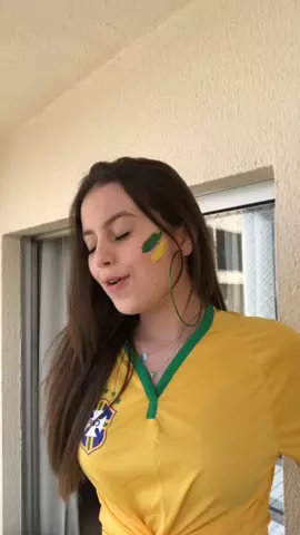 “e garra da torcida inteira, vai junto com você brasil” 💛🇧🇷