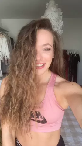 Me before going to gym 🤷🏻♀️💃🏻#movement ##Fitness#girlpower #training ##Summer#hair #germany